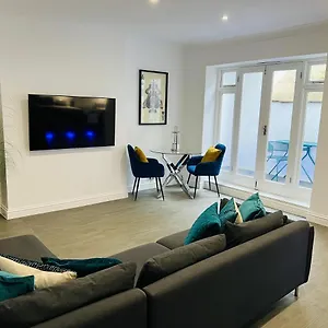 https://brighton-rock-apartment-19.brighton-hotels-england.com