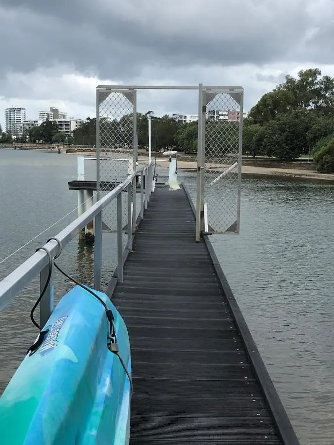 4Shore@Waterfrontplace Maroochydore Apartment